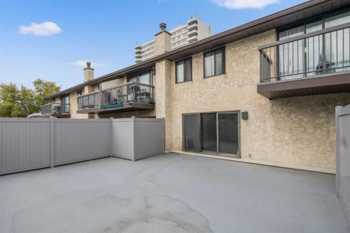 202-611 67 Avenue Sw, Calgary, AB - Outdoor With Exterior