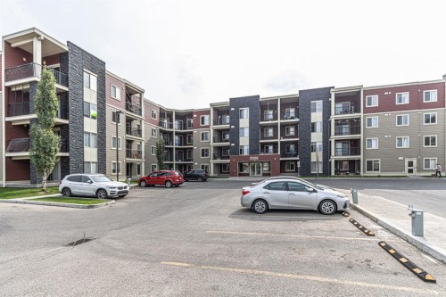 117-15 Saddlestone Way NE Calgary, AB T3J 0S3