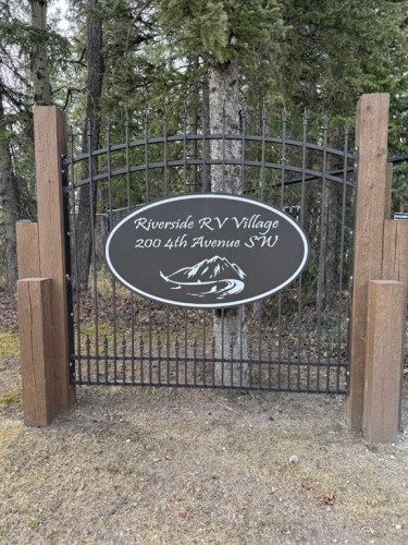 82-200 4 Avenue Sw, Sundre, AB 