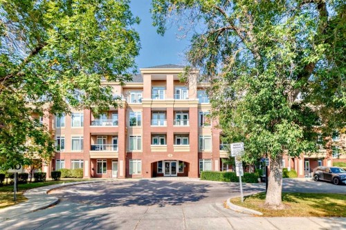 214-2 Hemlock Crescent SW Calgary, AB T3C 2Z1