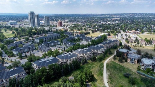 214-2 Hemlock Crescent Sw, Calgary, AB - Outdoor With View