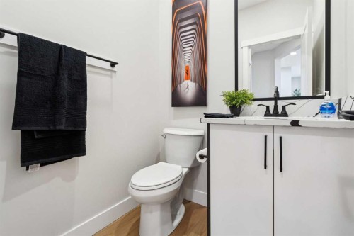 182 Panamount Road Nw, Calgary, AB - Indoor Photo Showing Bathroom