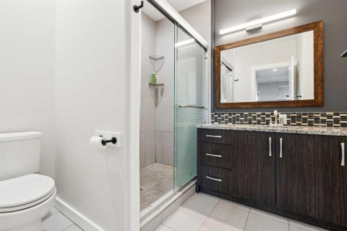182 Panamount Road Nw, Calgary, AB - Indoor Photo Showing Bathroom