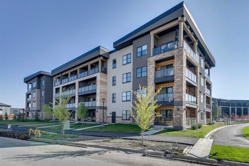 113-55 Wolf Hollow Crescent SE Calgary, AB T2X 5K9