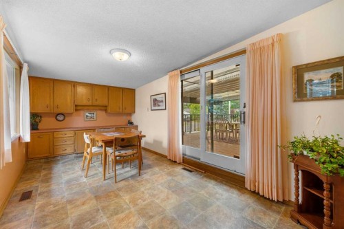 10 Varsville Place Nw, Calgary, AB - Indoor