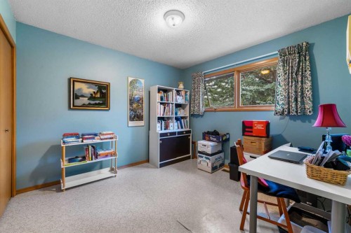 10 Varsville Place Nw, Calgary, AB - Indoor Photo Showing Office