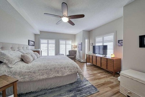 1233-151 Country Village Road Ne, Calgary, AB - Indoor Photo Showing Bedroom
