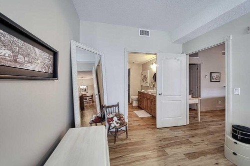 1233-151 Country Village Road Ne, Calgary, AB - Indoor Photo Showing Other Room