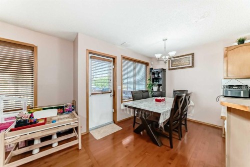 16062 Everstone Road Sw, Calgary, AB - Indoor Photo Showing Dining Room