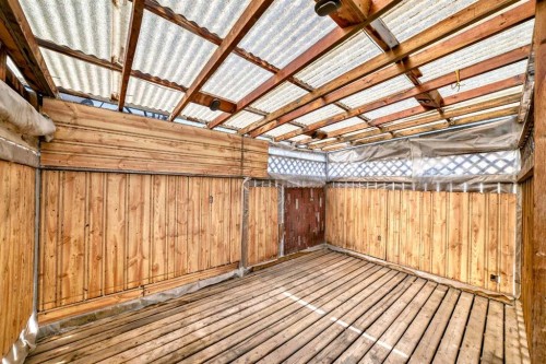 1201 53B Street Se, Calgary, AB - Indoor