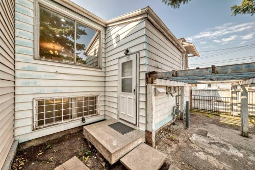 1201 53B Street Se, Calgary, AB - Outdoor
