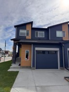 4 Wolf Hollow Road SE Calgary, AB T2X 5R8