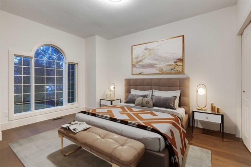 2964 Signal Hill Drive Sw, Calgary, AB - Indoor Photo Showing Bedroom