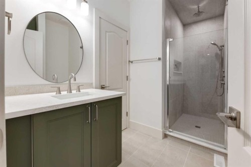 2964 Signal Hill Drive Sw, Calgary, AB - Indoor Photo Showing Bathroom