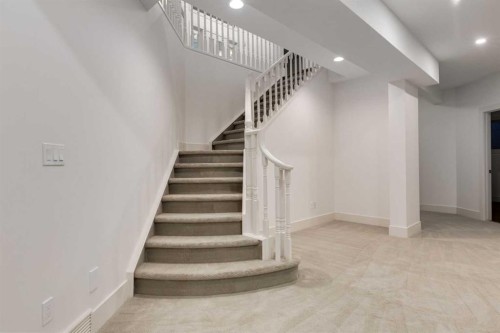 2964 Signal Hill Drive Sw, Calgary, AB - Indoor Photo Showing Other Room