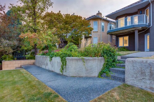 2964 Signal Hill Drive Sw, Calgary, AB - Outdoor