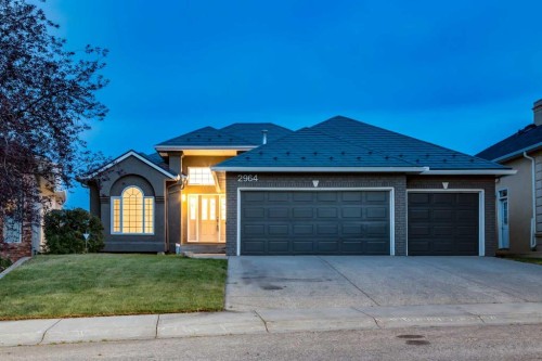 2964 Signal Hill Drive Sw, Calgary, AB - Outdoor