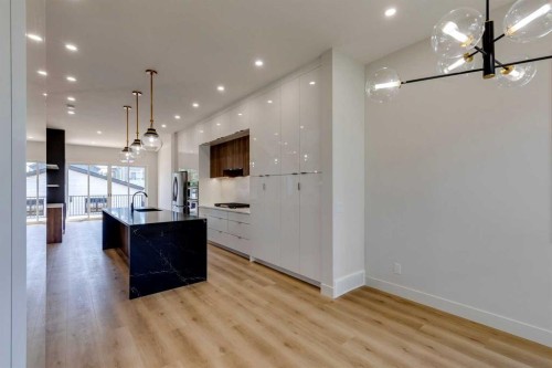 2309 21 Avenue Sw, Calgary, AB - Indoor Photo Showing Kitchen With Upgraded Kitchen