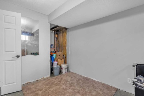 1318 Whitfield Avenue, Crossfield, AB - Indoor Photo Showing Other Room