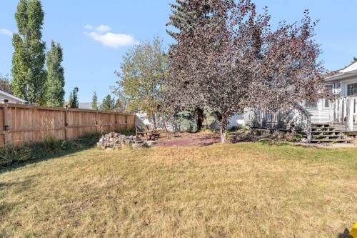 1318 Whitfield Avenue, Crossfield, AB - Outdoor