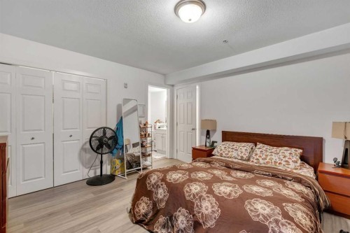 302-1724 26 Avenue Sw, Calgary, AB - Indoor Photo Showing Bedroom