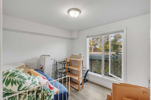 302-1724 26 Avenue Sw, Calgary, AB - Indoor Photo Showing Bedroom