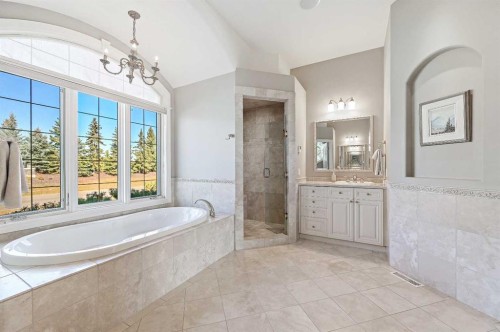 1 Pinehurst Drive, Heritage Pointe, AB - Indoor Photo Showing Bathroom