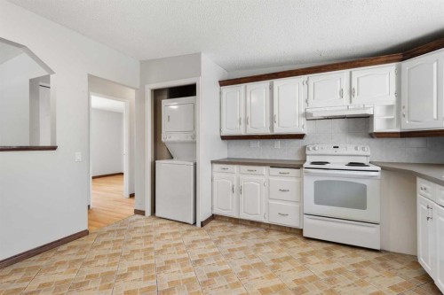 703 130 Avenue Sw, Calgary, AB - Indoor