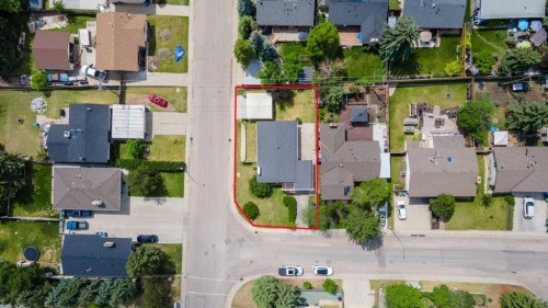 703 130 Avenue Sw, Calgary, AB - Outdoor With View
