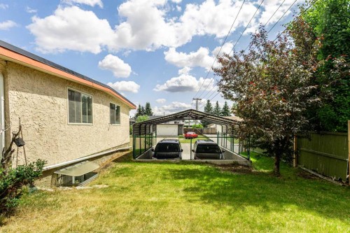 703 130 Avenue Sw, Calgary, AB - Outdoor