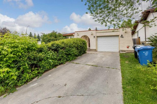 703 130 Avenue Sw, Calgary, AB - Outdoor