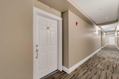 303-2416 Erlton Street Sw, Calgary, AB - Indoor Photo Showing Other Room
