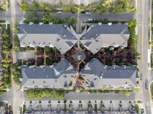 303-2416 Erlton Street Sw, Calgary, AB - Outdoor With View