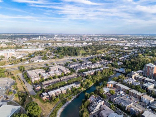 303-2416 Erlton Street Sw, Calgary, AB - Outdoor With View