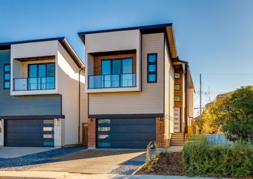 507 26 Avenue Ne, Calgary, AB - Outdoor With Facade