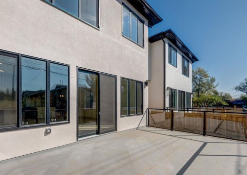 507 26 Avenue Ne, Calgary, AB - Outdoor With Exterior