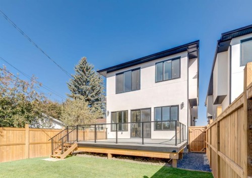 507 26 Avenue Ne, Calgary, AB - Outdoor With Deck Patio Veranda