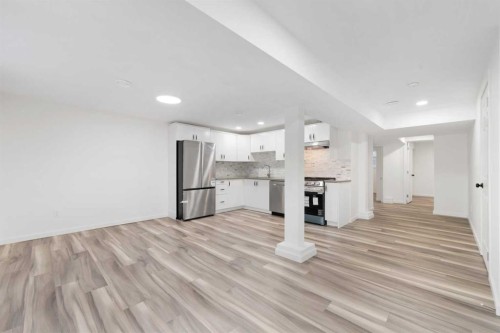 28 Henefer Road Sw, Calgary, AB - Indoor