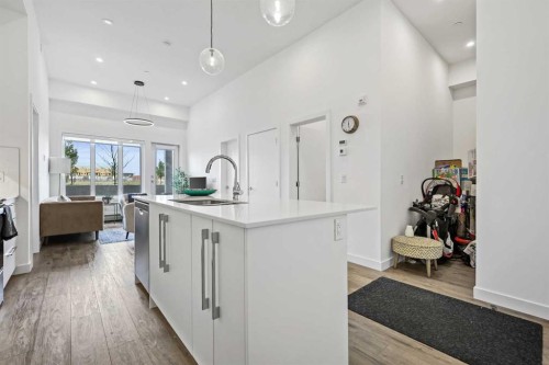 3121-60 Skyview Ranch Road Ne, Calgary, AB - Indoor Photo Showing Kitchen With Upgraded Kitchen