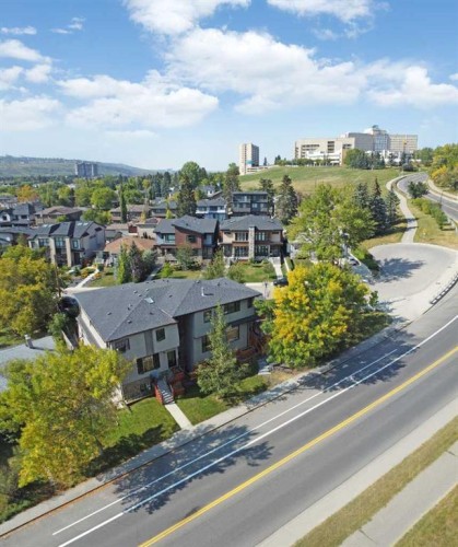 933 29 Street Nw, Calgary, AB - Outdoor With View