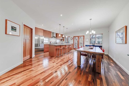 933 29 Street Nw, Calgary, AB - Indoor Photo Showing Other Room