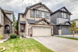 60 Sage Berry Road NW Calgary, AB T3R 0K8