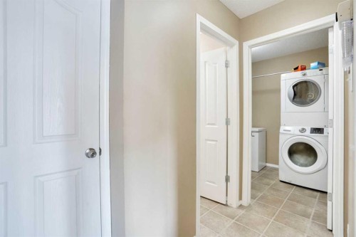 228 Covehaven Terrace Ne, Calgary, AB - Indoor Photo Showing Laundry Room