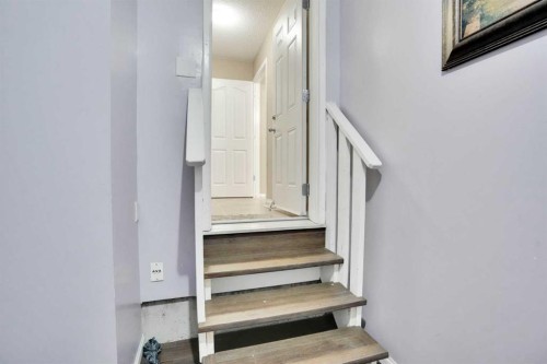 228 Covehaven Terrace Ne, Calgary, AB - Indoor Photo Showing Other Room