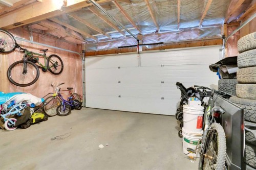 228 Covehaven Terrace Ne, Calgary, AB - Indoor Photo Showing Garage