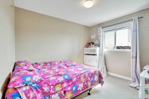 228 Covehaven Terrace Ne, Calgary, AB - Indoor Photo Showing Bedroom
