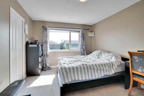 228 Covehaven Terrace Ne, Calgary, AB - Indoor Photo Showing Bedroom