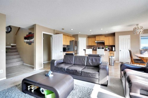 228 Covehaven Terrace Ne, Calgary, AB - Indoor Photo Showing Living Room