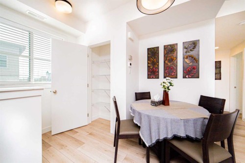 120 Spring Creek Common Sw, Calgary, AB - Indoor Photo Showing Dining Room