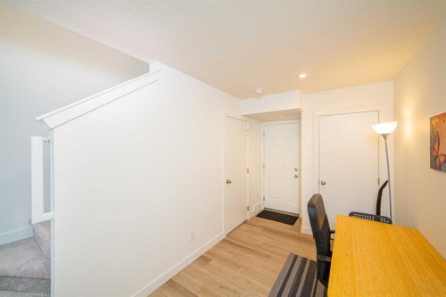 120 Spring Creek Common Sw, Calgary, AB - Indoor